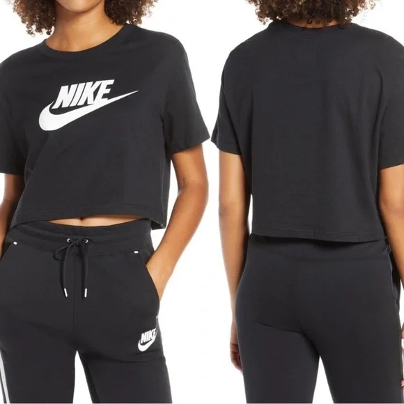 Nike cropped Futura logo t-shirt in black Woman’s size Small - Picture 3 of 12